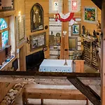 Hotel Szymbark فندق 3*