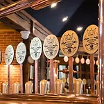 Hotel Szymbark فندق تشيمبارك
