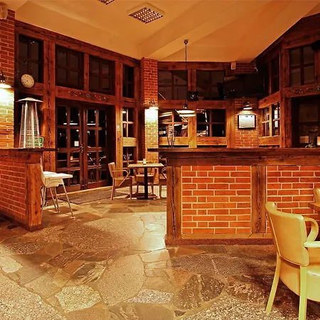 Hotel Szymbark Hotel Szymbark (Pomerania)