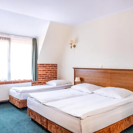 Hotel Szymbark 3*