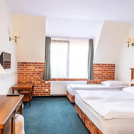 Hotel Hotel Szymbark 3*