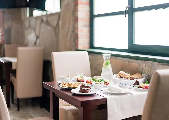 Otel Hotel Szymbark 3*