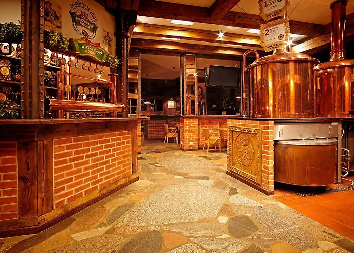 Otel Hotel Szymbark 3*